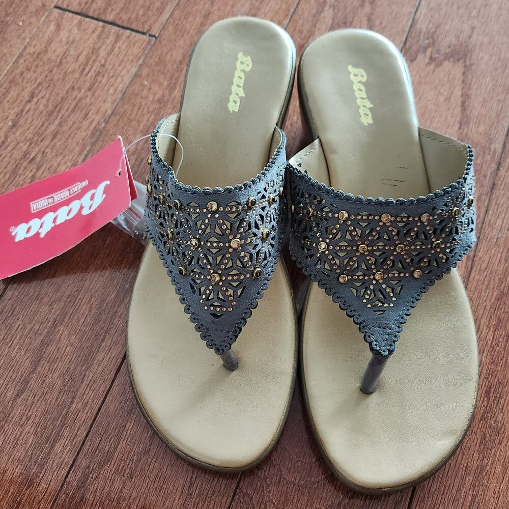 Bata heeled slippers